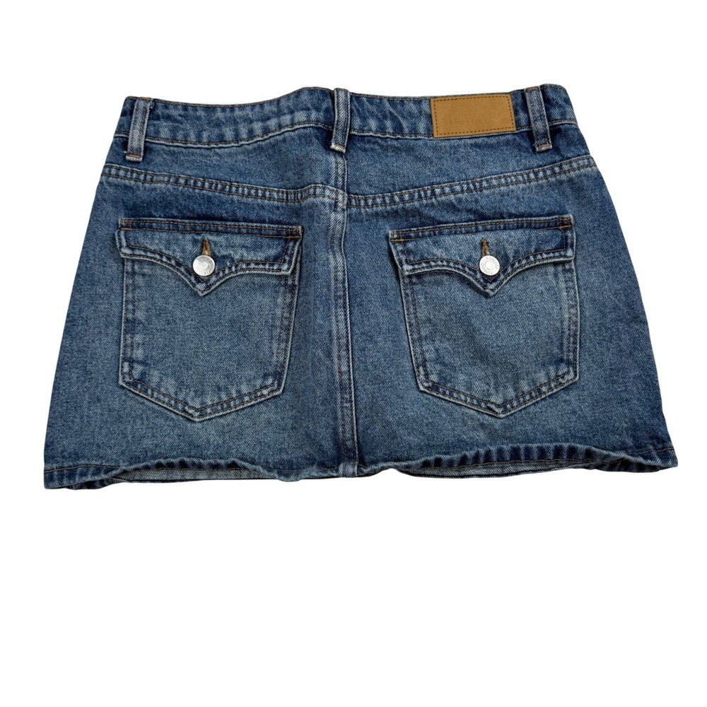 Blue Denim Mini Skirt Size 7/28 Medium Wash Flap Back Pockets Vtg Y2K Low rise